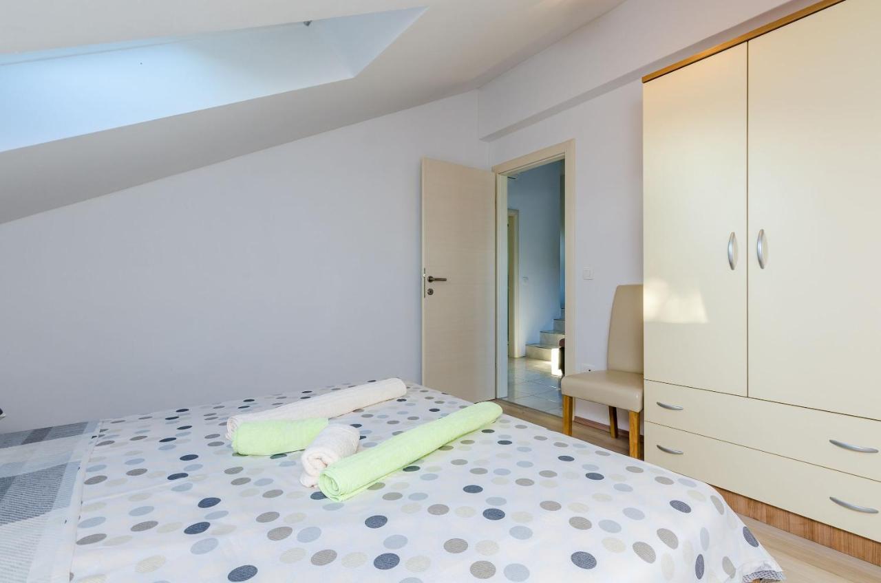 Apartment Maurora Zaton  Exteriör bild